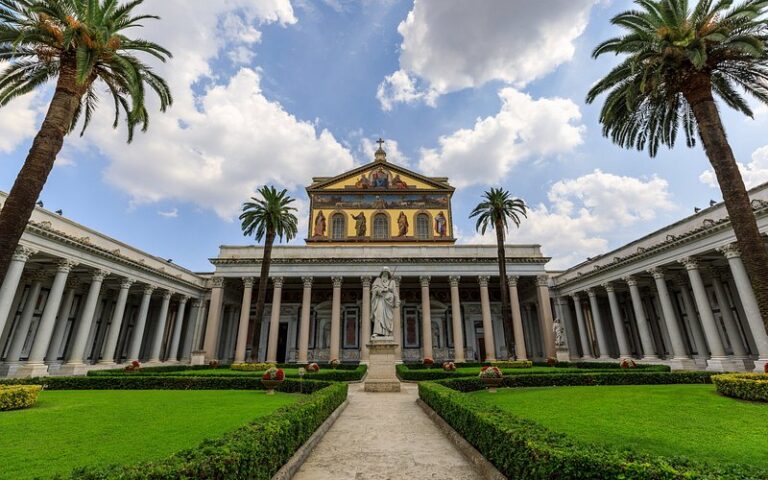 10 imprescindibles sitios que ver en Ostiense, Roma: descubre lo que esta zona de la ciudad te ofrece