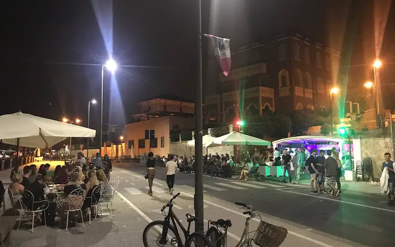 Las mejores discotecas y salas de baile para disfrutar de la noche en Cerdeña