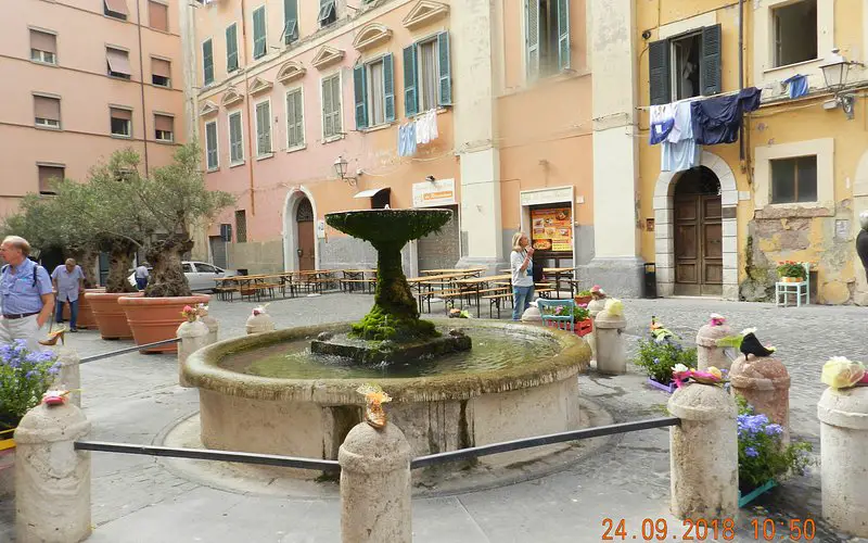 Piazza Leandra