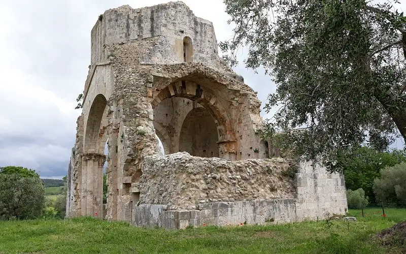 Abbazia Di San Bruzio A Magliano