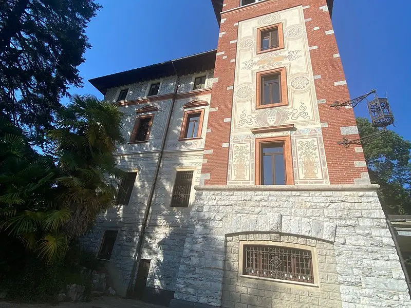 Villa De Strens