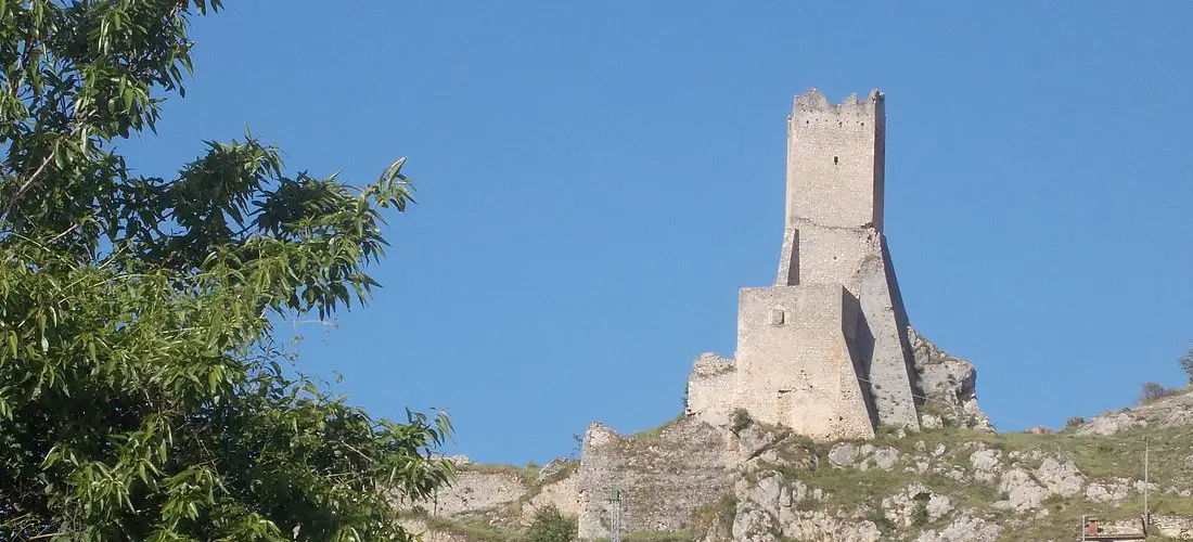 Castello di Pescina