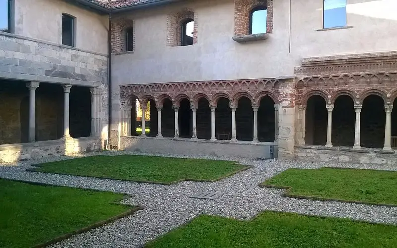 Chiostro di Voltorre