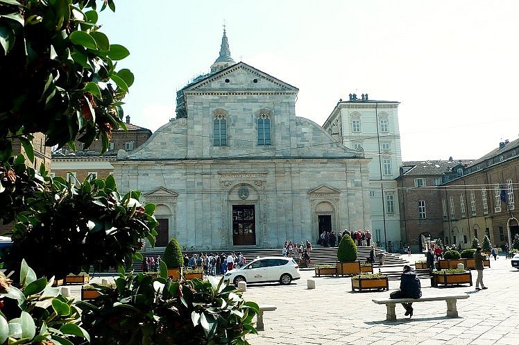 Duomo di Torino e Cappella della Sacra Sindone: Místico esplendor en el corazón de Turín
