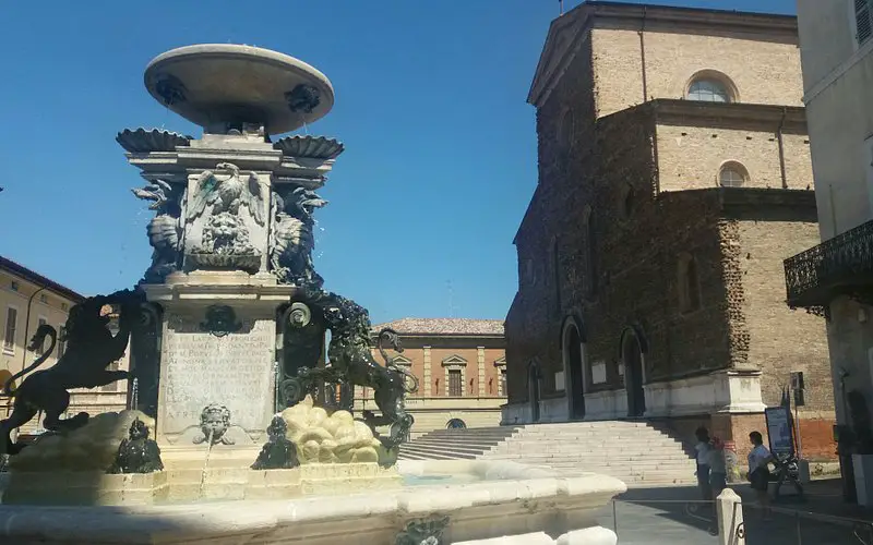 Fontana di Piazza della Liberta