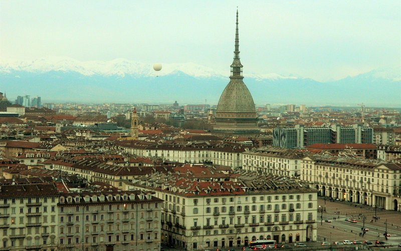 Mole Antonelliana: Una joya arquitectónica en Turín