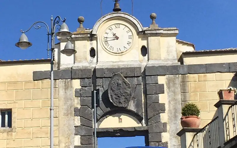 Porta Maggiore o di Castello