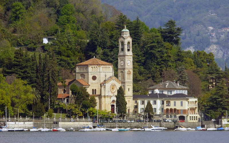 Descubre la majestuosa Chiesa di San Lorenzo a Tremezzo