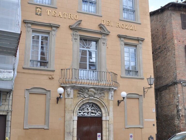 Descubre el encanto del Teatro dei Rozzi en Siena