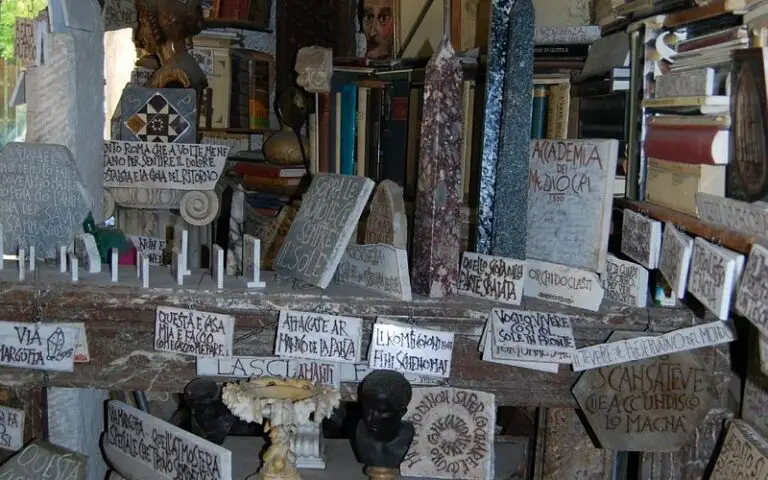 The shop of Marmoraro