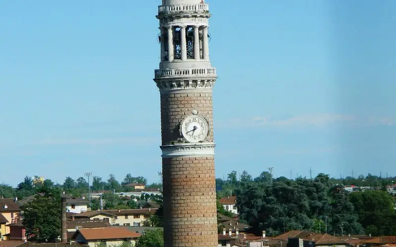 Torre del Popolo