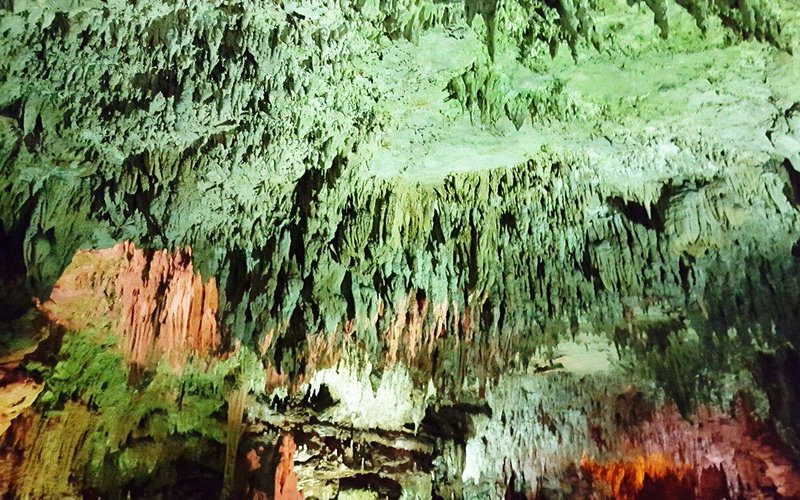 Explorando las maravillas de las Grotte di Castelcivita