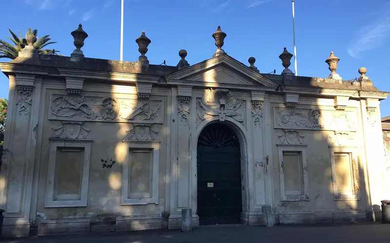 Descubriendo el Priorato dei Cavalieri di Malta: Una atracción única en Roma