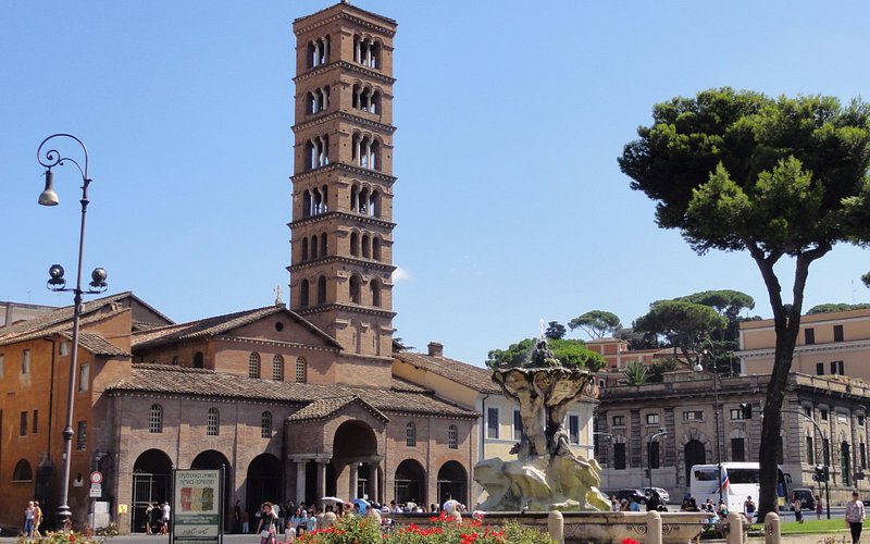 Descubriendo la Basilica di Santa Maria in Cosmedin: Historia y Encanto en Roma