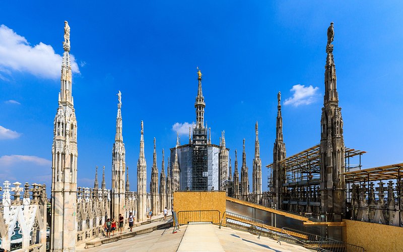 Las maravillas de los techos del Duomo: Una vista panorámica de Milán