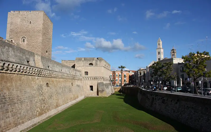 Castello Normanno Svevo: Una joya medieval junto al casco histórico de Bari