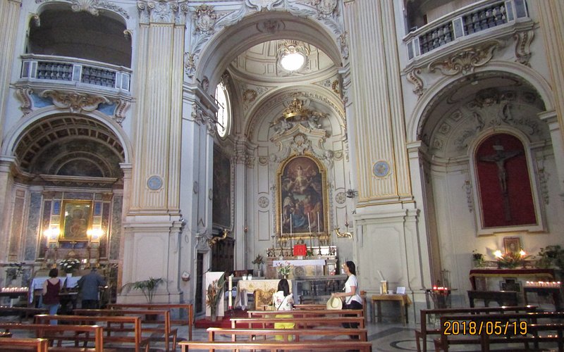 Descubre la encantadora Chiesa dei Santi Celso e Giuliano en Roma