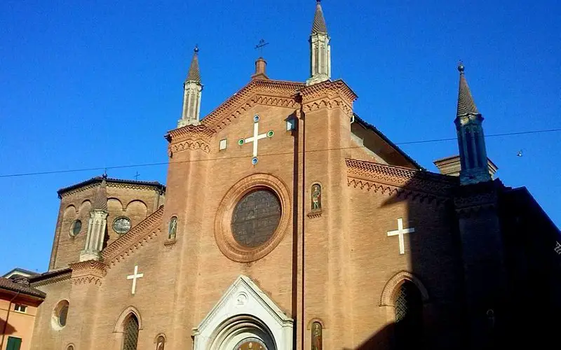 La Chiesa di San Martino: una joya gótica en el corazón de la ciudad