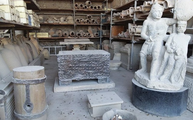 Granai del Foro: Tesoros arqueológicos en Pompeya
