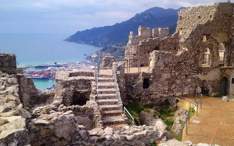 Explorando el encanto del Castello di Arechi en Salerno