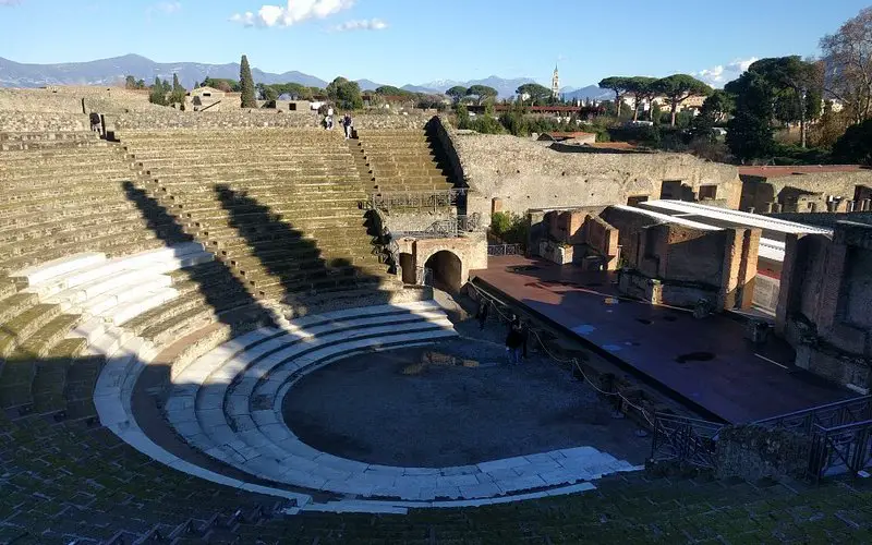 El Teatro Grande de Pompeya: Una joya histórica en medio de las ruinas
