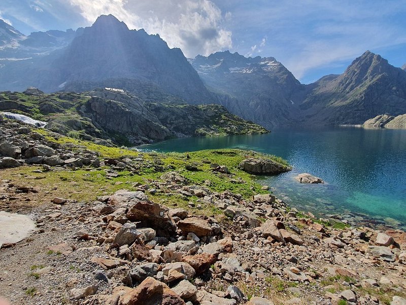 Descubre la belleza del Lago del Chiotas en las Alpi Marittime