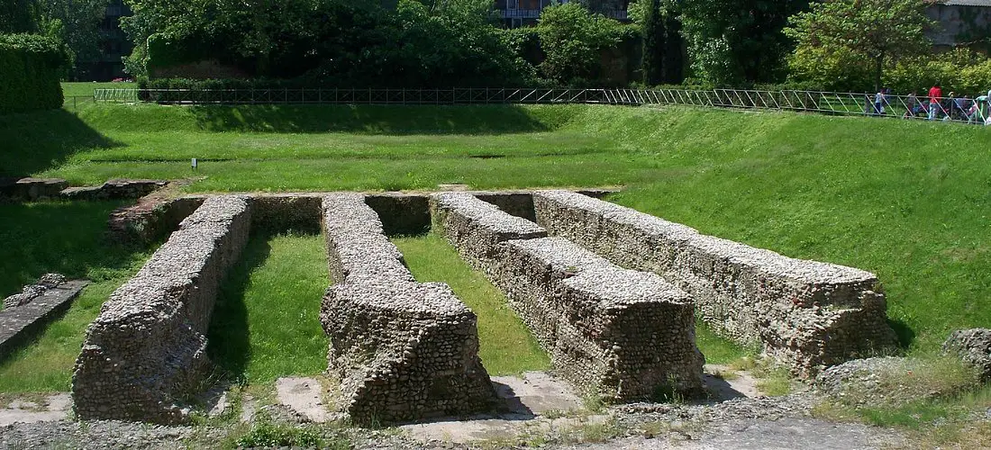 Descubre el encanto del Anfiteatro Romano de Milán