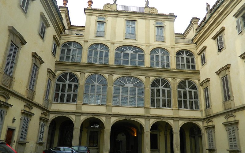 Palazzo Corsini: Un tesoro barroco a orillas del Arno