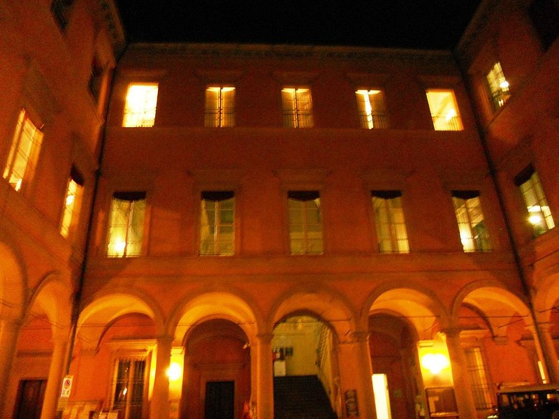Explorando la majestuosidad del Palazzo Hercolani