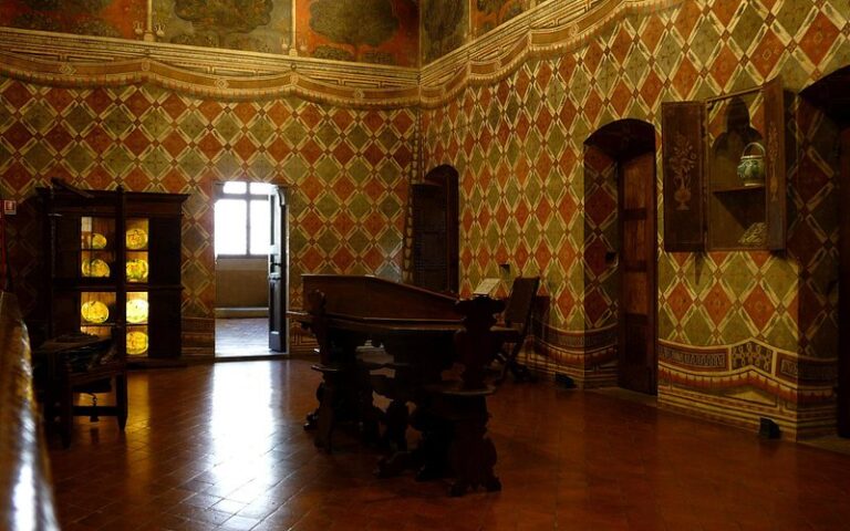 Descubre el encanto del Museo di Palazzo Davanzati en Florencia