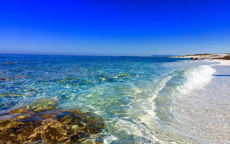 Descubre el paraíso en Maimoni Beach