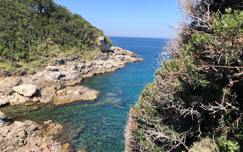 Bagni Regina Giovanna: Un paraíso escondido en la Costa Amalfitana