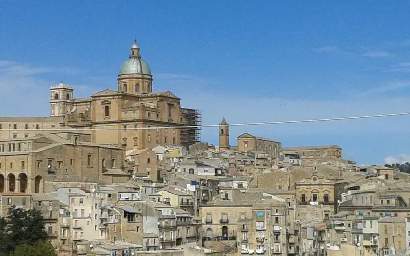 Descubriendo la encantadora Piazza Armerina: una joya en Sicilia