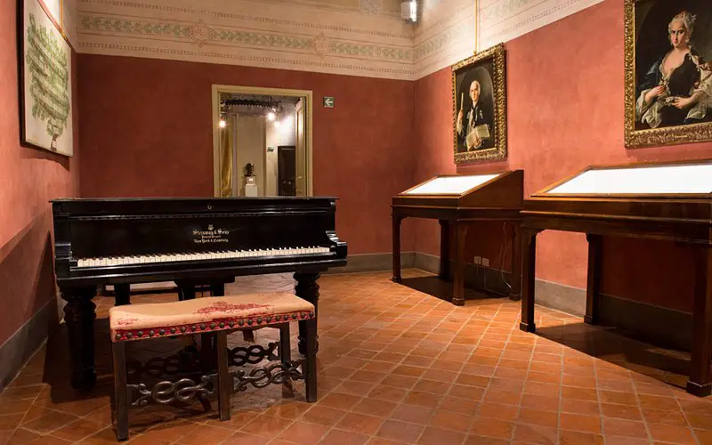 Puccini Museum - Casa Natale: El legado musical de un genio italiano