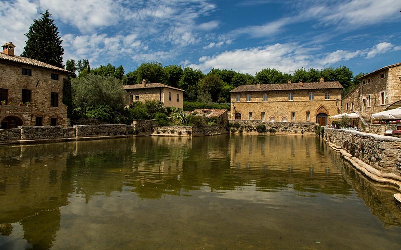 Descubre la encantadora Terme Bagno Vignoni en la Toscana